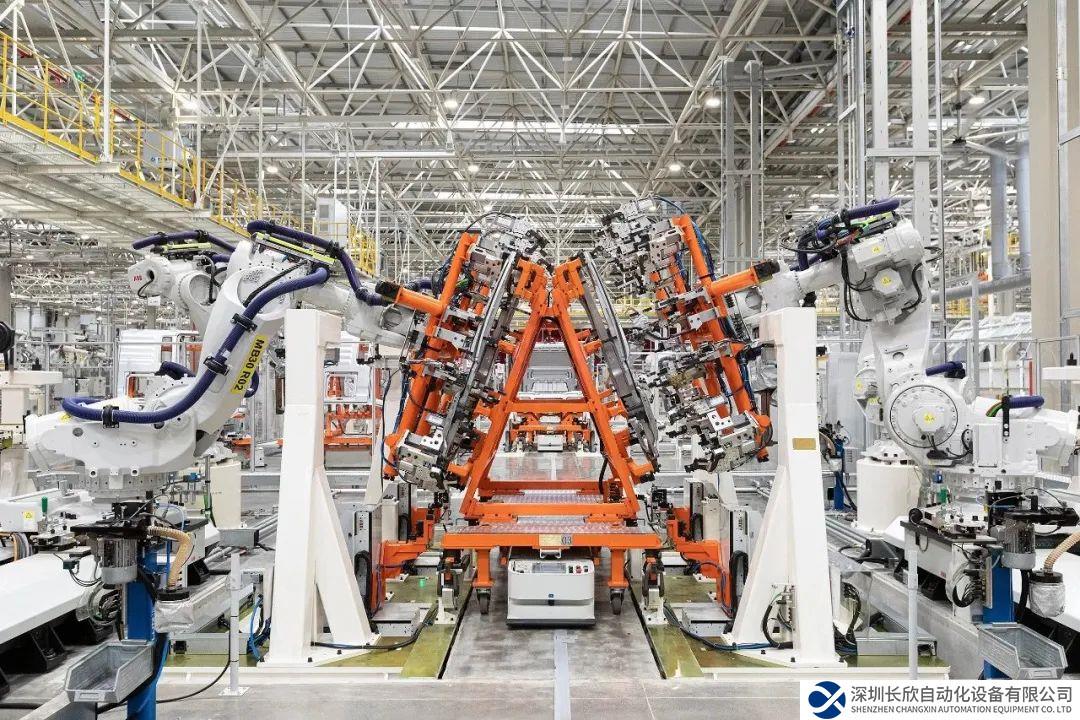 “重”量級(jí)合作！ ABB機(jī)器人助力中國重汽駛向智能化新未來