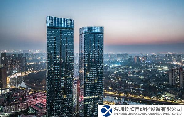 百年品牌與地產(chǎn)新貴的雙向奔赴：施耐德電氣助力成都嘉佰道鍛造新產(chǎn)品主義