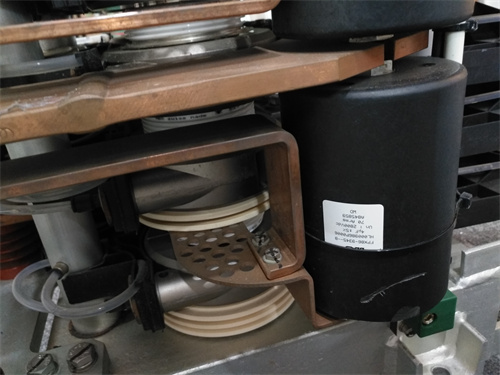 ABB 3BHL000986P0006 (1).jpg